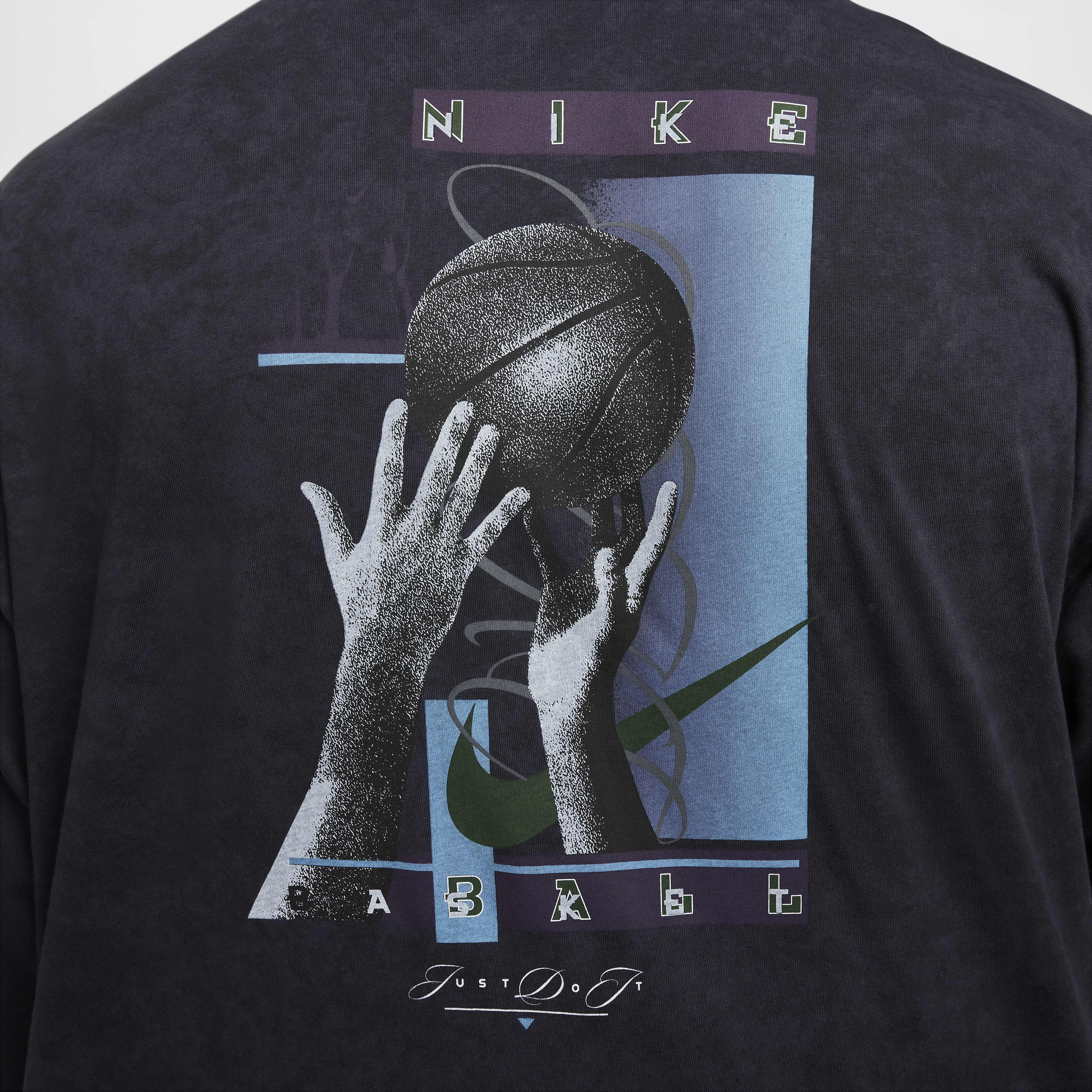 Nike Men's Max90 Long-Sleeve Basketball T-Shirt | King's Cross